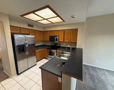 24642 N 36th Avenue - Photo Thumbnail 9