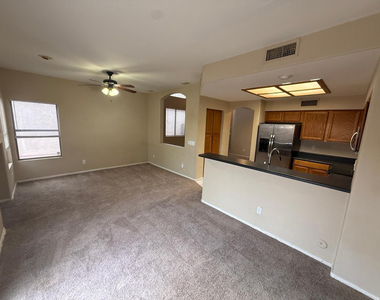 24642 N 36th Avenue - Photo Thumbnail 7