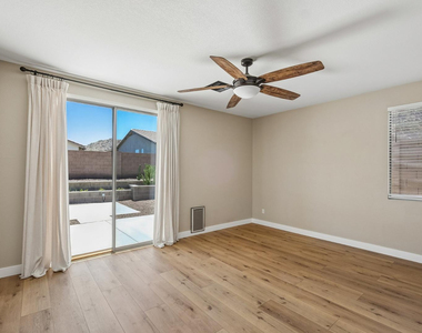 18381 W Mcneil Street - Photo Thumbnail 23