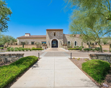 18381 W Mcneil Street - Photo Thumbnail 48
