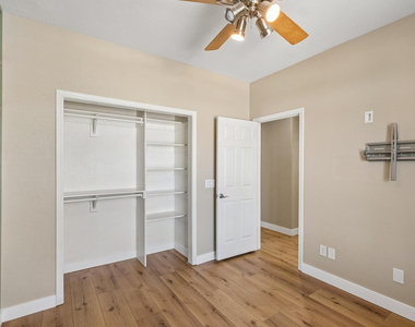 18381 W Mcneil Street - Photo Thumbnail 28