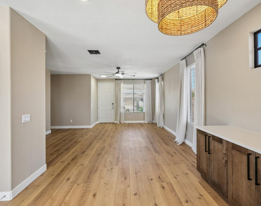 18381 W Mcneil Street - Photo Thumbnail 14