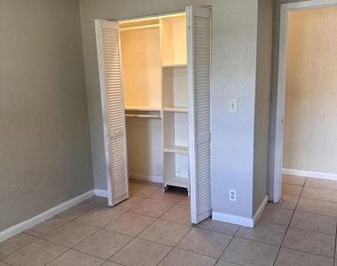 50 Nw 8th Avenue - Photo Thumbnail 2