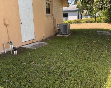 50 Nw 8th Avenue - Photo Thumbnail 9