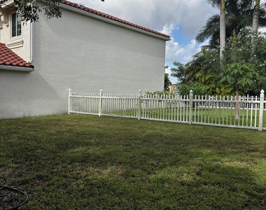 9754 Scribner Lane - Photo Thumbnail 1