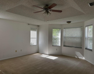 9754 Scribner Lane - Photo Thumbnail 5