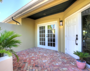 2624 Muirfield Court - Photo Thumbnail 1