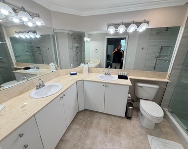 804 E Windward Way - Photo Thumbnail 12