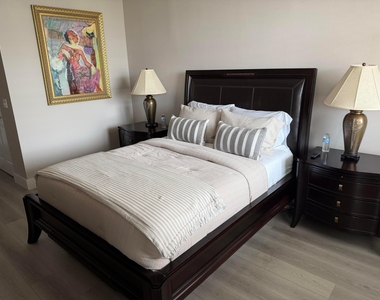 804 E Windward Way - Photo Thumbnail 10