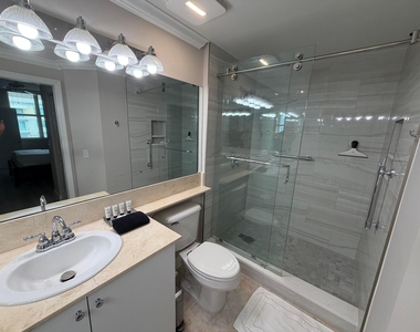 804 E Windward Way - Photo Thumbnail 17