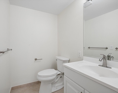 511 Bayshore Drive - Photo Thumbnail 12