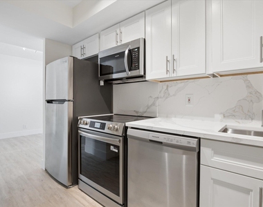 511 Bayshore Drive - Photo Thumbnail 7