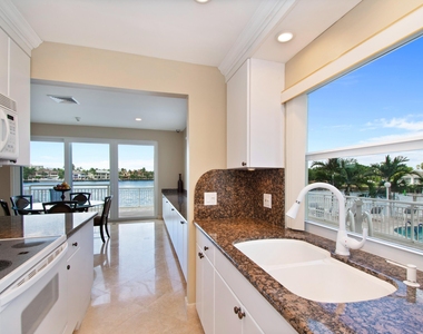 511 Bayshore Drive - Photo Thumbnail 20