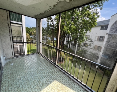 3360 Spanish Moss Terrace - Photo Thumbnail 17