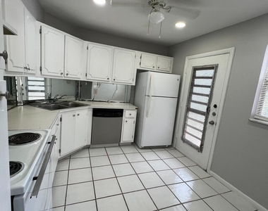 3360 Spanish Moss Terrace - Photo Thumbnail 2