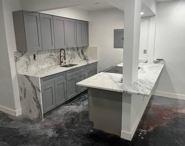 739 Ne 13th Court - Photo Thumbnail 1
