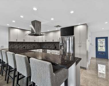 1436 Se 13th Street - Photo Thumbnail 25