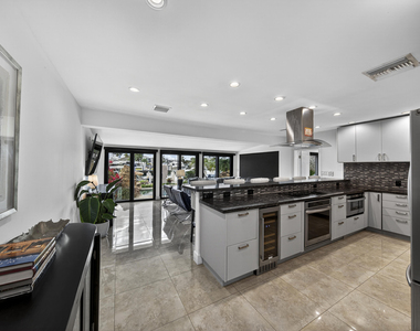 1436 Se 13th Street - Photo Thumbnail 26
