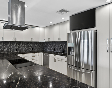 1436 Se 13th Street - Photo Thumbnail 31