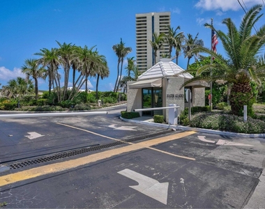 5510 N Ocean Drive - Photo Thumbnail 42