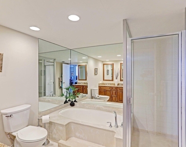 5510 N Ocean Drive - Photo Thumbnail 11