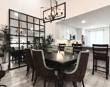 5016 Heatherhill Lane - Photo Thumbnail 3