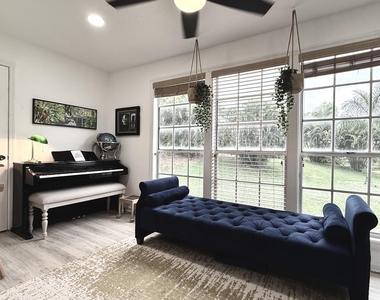 5016 Heatherhill Lane - Photo Thumbnail 4