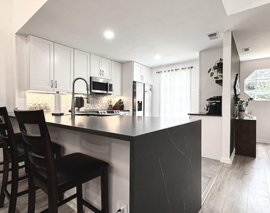 5016 Heatherhill Lane - Photo Thumbnail 1