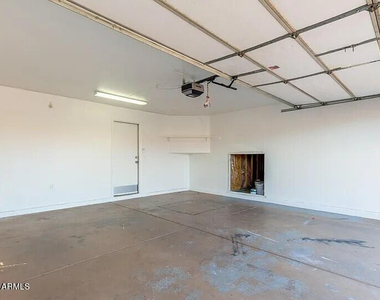 12442 N 42nd Avenue - Photo Thumbnail 22