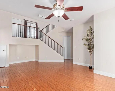 12442 N 42nd Avenue - Photo Thumbnail 11