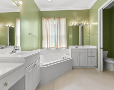 2464 Sailfish Cove Drive - Photo Thumbnail 15