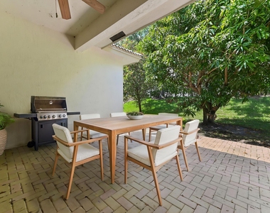 2464 Sailfish Cove Drive - Photo Thumbnail 22