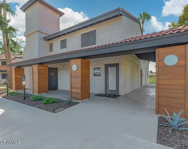 13517 W Glendale Avenue - Photo Thumbnail 13