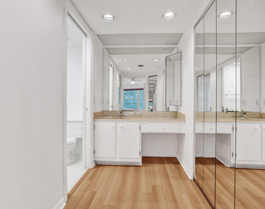 1501 Cayman Way - Photo Thumbnail 13