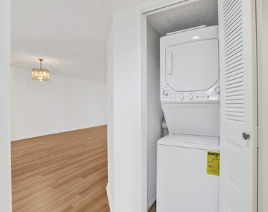 1501 Cayman Way - Photo Thumbnail 6
