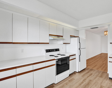 1501 Cayman Way - Photo Thumbnail 3
