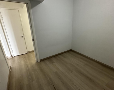1660 Ne 191st Street - Photo Thumbnail 6