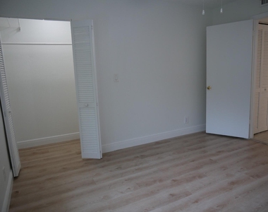 7091 W Sunrise Boulevard - Photo Thumbnail 25
