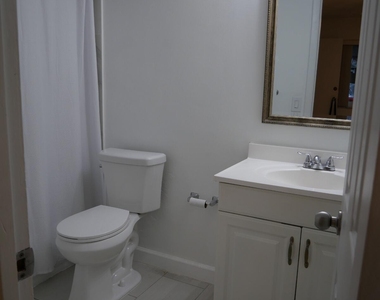 7091 W Sunrise Boulevard - Photo Thumbnail 14
