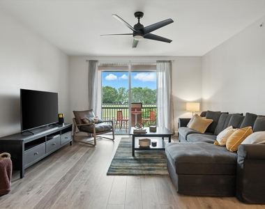 11720 St Andrews Place - Photo Thumbnail 5