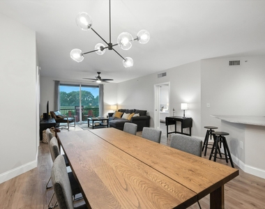 11720 St Andrews Place - Photo Thumbnail 4