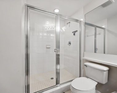 11720 St Andrews Place - Photo Thumbnail 13