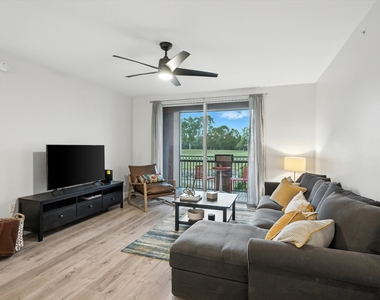 11720 St Andrews Place - Photo Thumbnail 7