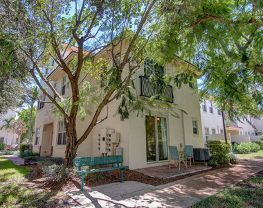 1020 E Longport Circle - Photo Thumbnail 1