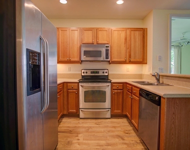 1020 E Longport Circle - Photo Thumbnail 9