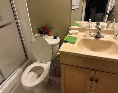 7600 Nw 5th Place - Photo Thumbnail 8