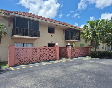 11604 Nw 29th Court Nw - Photo Thumbnail 8