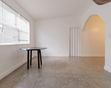 630 Nw 15th Terrace - Photo Thumbnail 10