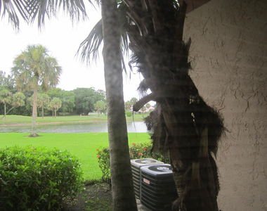 3310 N Pinewalk Drive N - Photo Thumbnail 14