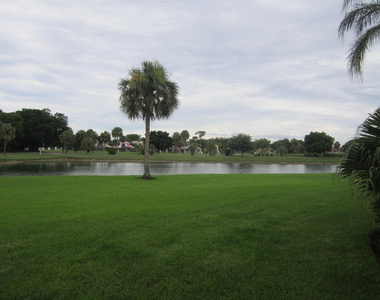 3310 N Pinewalk Drive N - Photo Thumbnail 16
